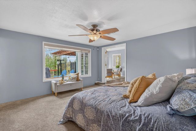 1360 Jaynes Drive, Grants Pass, OR 97527