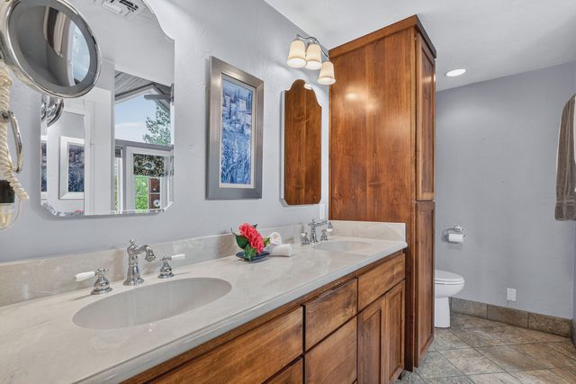 1360 Jaynes Drive, Grants Pass, OR 97527