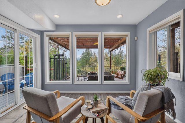 1360 Jaynes Drive, Grants Pass, OR 97527