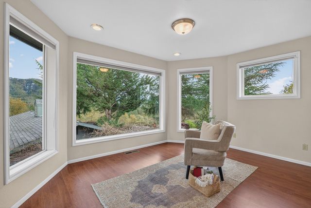 1360 Jaynes Drive, Grants Pass, OR 97527