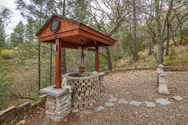 1360 Jaynes Drive, Grants Pass, OR 97527