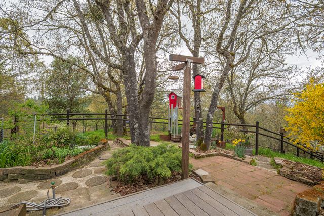 1360 Jaynes Drive, Grants Pass, OR 97527