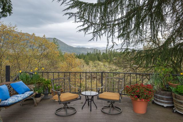 1360 Jaynes Drive, Grants Pass, OR 97527