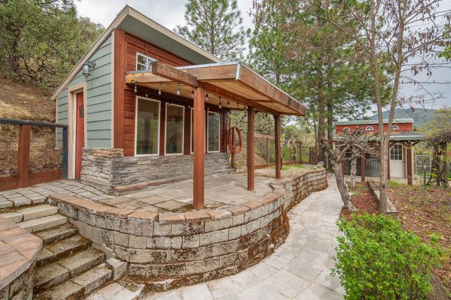 1360 Jaynes Drive, Grants Pass, OR 97527