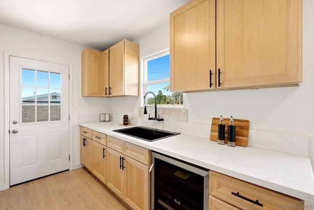 7480 Baltic, San Diego, CA 92111