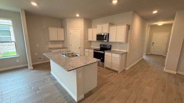 1928 PREAKNESS Drive, Granbury, TX 76049