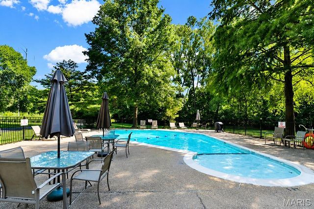 13831 Amiot Court A, Maryland Heights, MO 63146