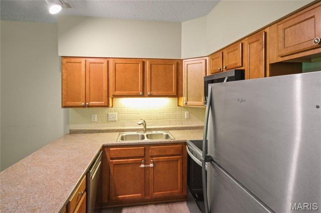 13831 Amiot Court A, Maryland Heights, MO 63146