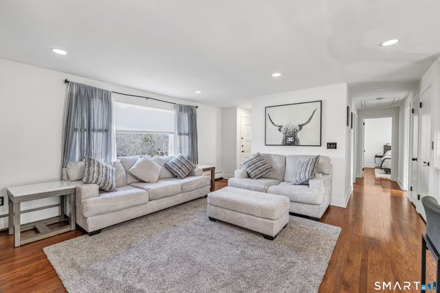 337 Thompson Street, East Haven, CT 06512