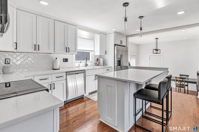 337 Thompson Street, East Haven, CT 06512