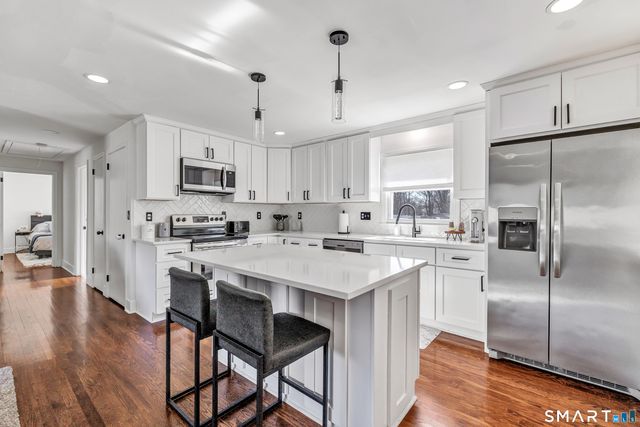 337 Thompson Street, East Haven, CT 06512