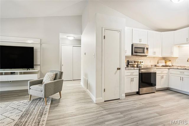 7519 Triwoods Drive K, Shrewsbury, MO 63119