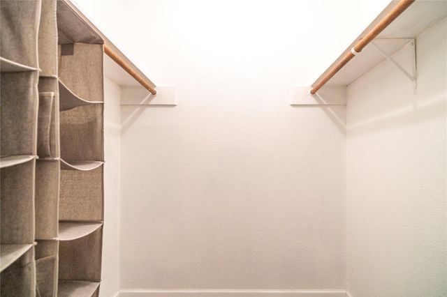 10202 Forum Park Drive 211, Houston, TX 77036