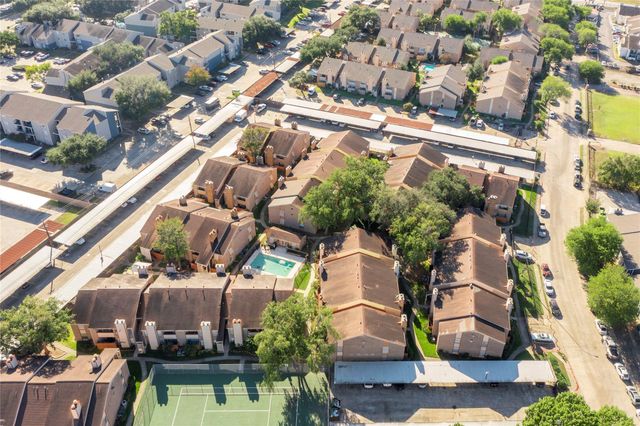 10202 Forum Park Drive 211, Houston, TX 77036