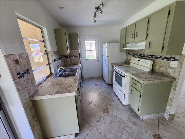 1225 ARMSDALE AVENUE, Port Charlotte, FL 33948