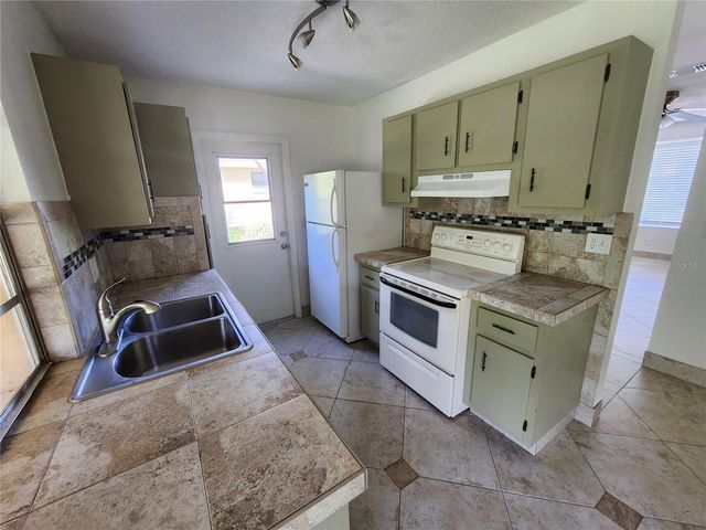 1225 ARMSDALE AVENUE, Port Charlotte, FL 33948