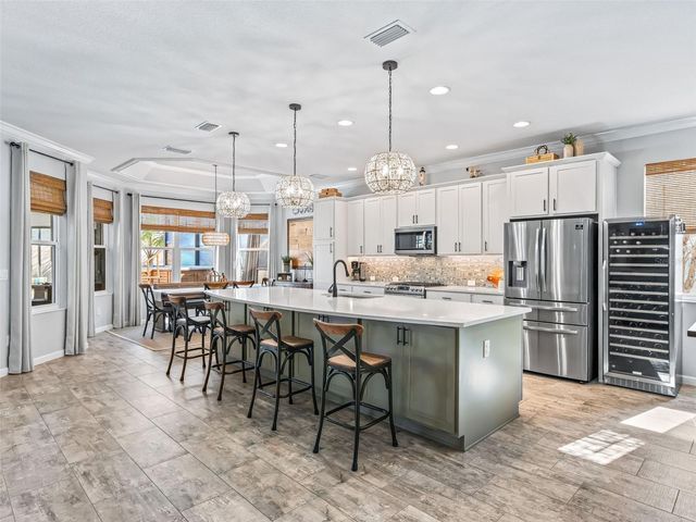 5689 HENRY LOOP, The Villages, FL 32163