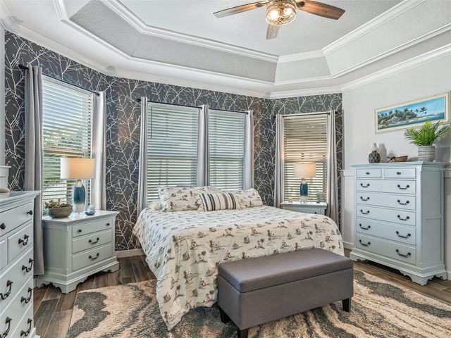 5689 HENRY LOOP, The Villages, FL 32163