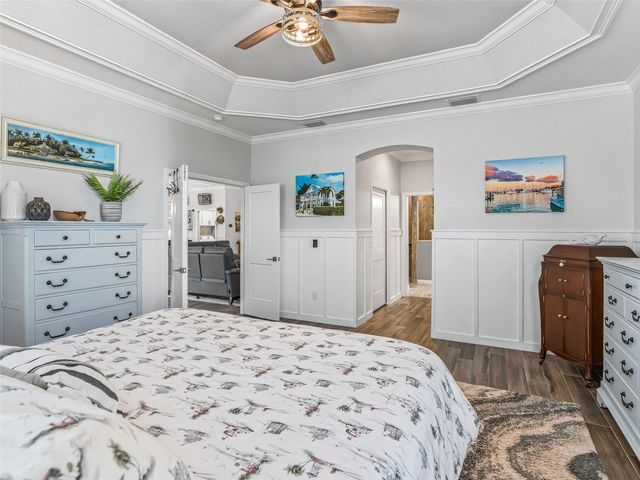 5689 HENRY LOOP, The Villages, FL 32163