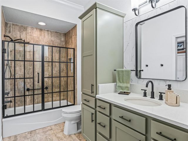 5689 HENRY LOOP, The Villages, FL 32163