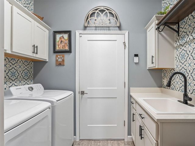 5689 HENRY LOOP, The Villages, FL 32163