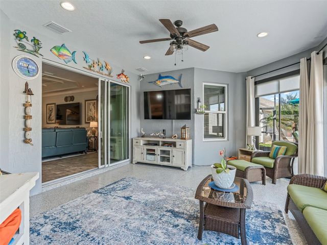 5689 HENRY LOOP, The Villages, FL 32163