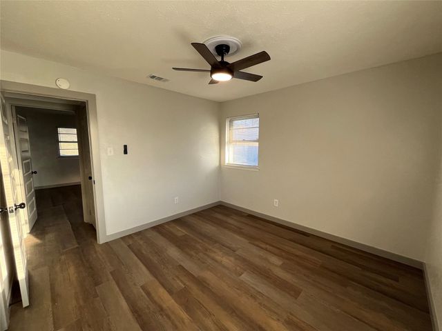 3982 Granite Hill Drive, Dallas, TX 75241