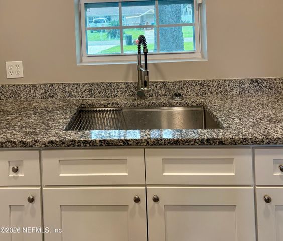 7018 BONNIE BRAE Lane, Jacksonville, FL 32210