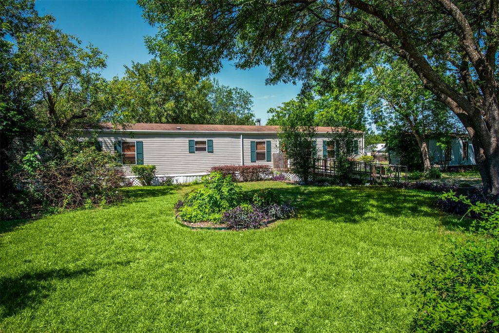 258 Quail Ridge DR, Kyle, TX 78640