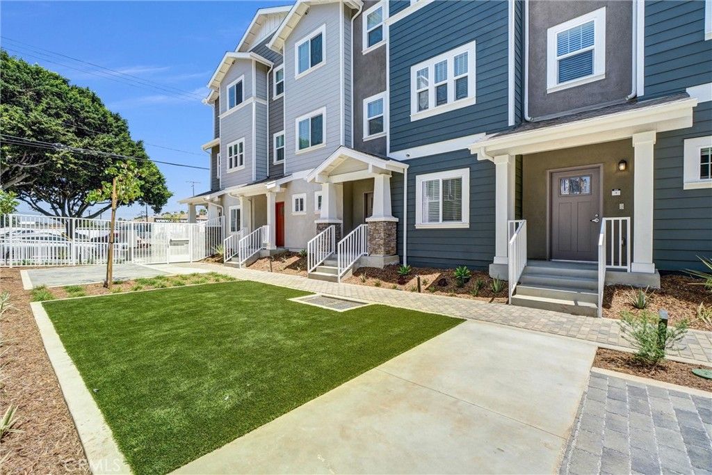 202 E 14th Street 3, Long Beach, CA 90813 — exterior