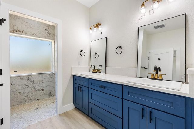 1637 CO RD 243A, Wildwood, FL 34785