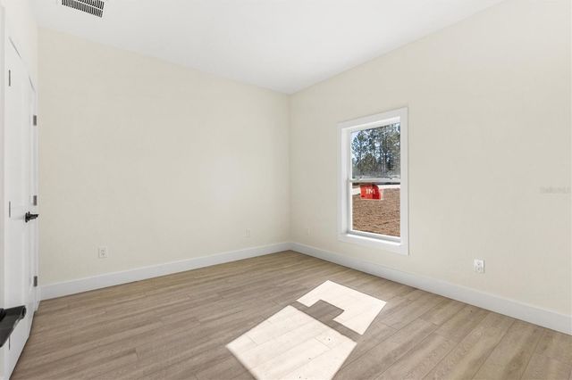 1637 CO RD 243A, Wildwood, FL 34785