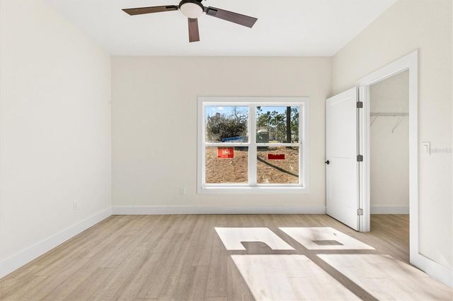 1637 CO RD 243A, Wildwood, FL 34785