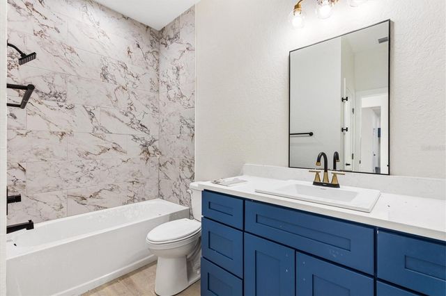 1637 CO RD 243A, Wildwood, FL 34785