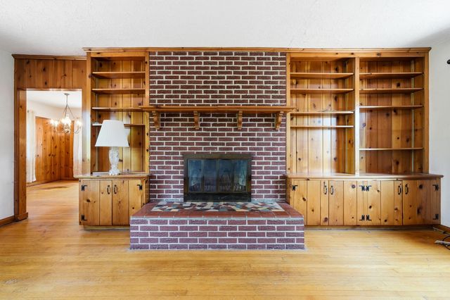 242 Esthel C Boulevard, Ona, WV 25545