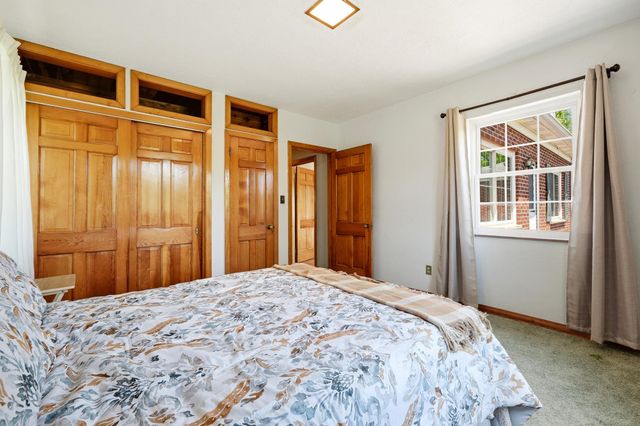 242 Esthel C Boulevard, Ona, WV 25545