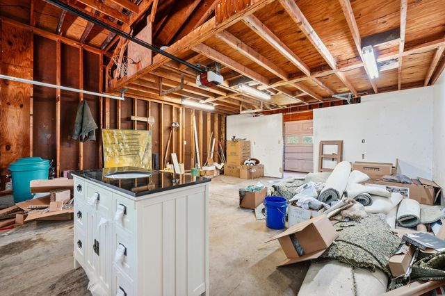 242 Esthel C Boulevard, Ona, WV 25545