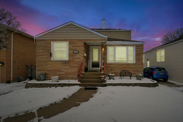 4420 Oak Park Avenue, Stickney, IL 60402