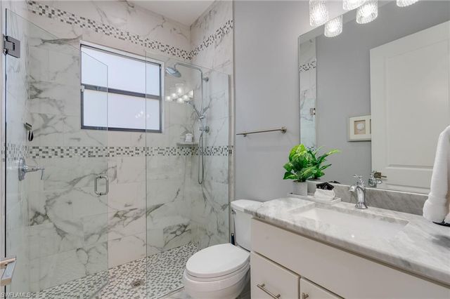 735 99th AVE N, Naples, FL 34108