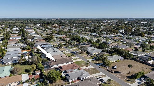 735 99th AVE N, Naples, FL 34108