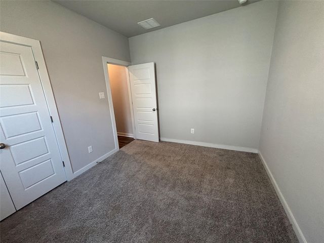207 Whisper Rill DR, Hutto, TX 78634
