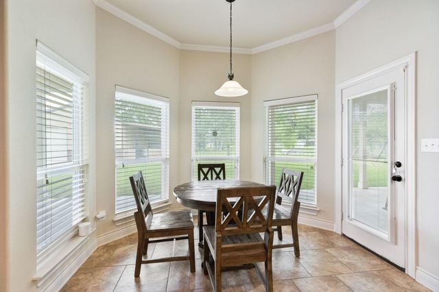 101 Pin Oak Lane, Hempstead, TX 77445