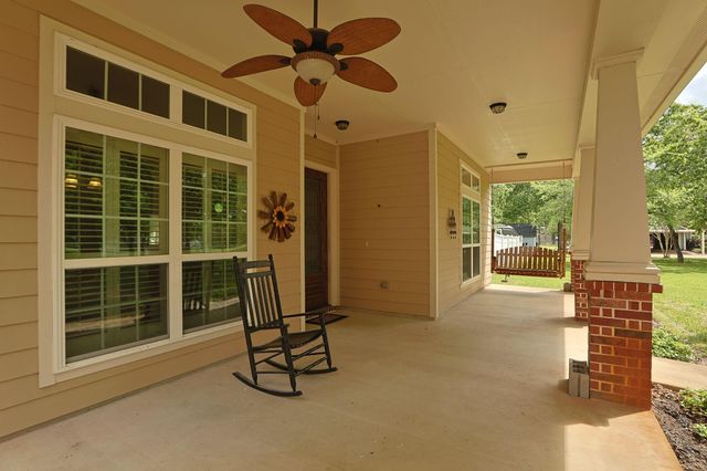 101 Pin Oak Lane, Hempstead, TX 77445