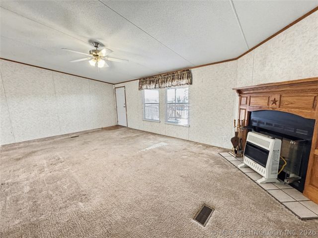 16373 N Grace Hudlen Road, Hulbert, OK 74441