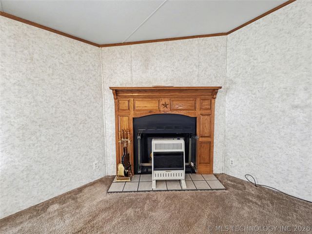 16373 N Grace Hudlen Road, Hulbert, OK 74441