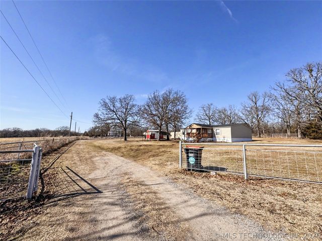16373 N Grace Hudlen Road, Hulbert, OK 74441