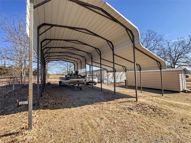 16373 N Grace Hudlen Road, Hulbert, OK 74441