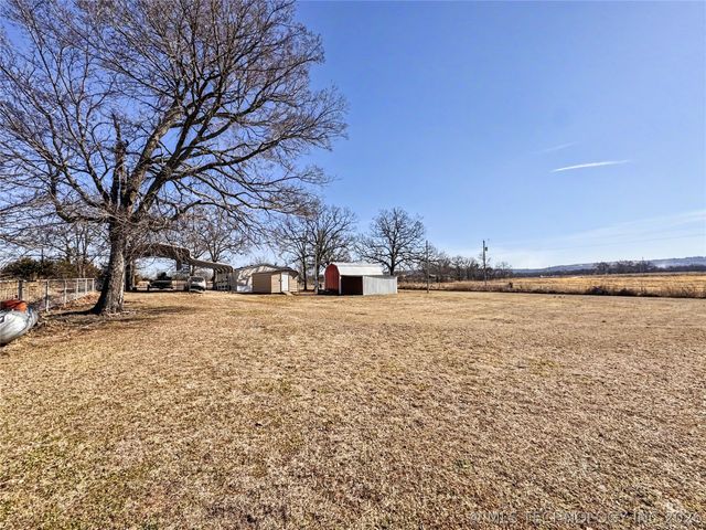 16373 N Grace Hudlen Road, Hulbert, OK 74441