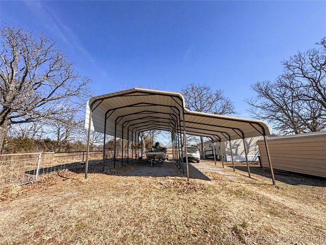 16373 N Grace Hudlen Road, Hulbert, OK 74441