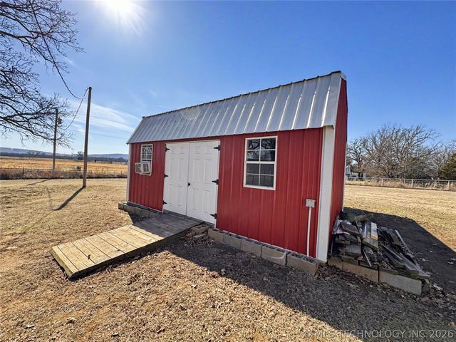 16373 N Grace Hudlen Road, Hulbert, OK 74441